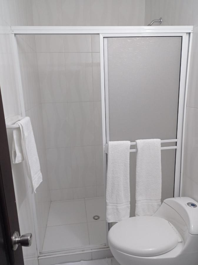 Hotel Parque De Los Novios Inn ซันตามาร์ตา ภายนอก รูปภาพ