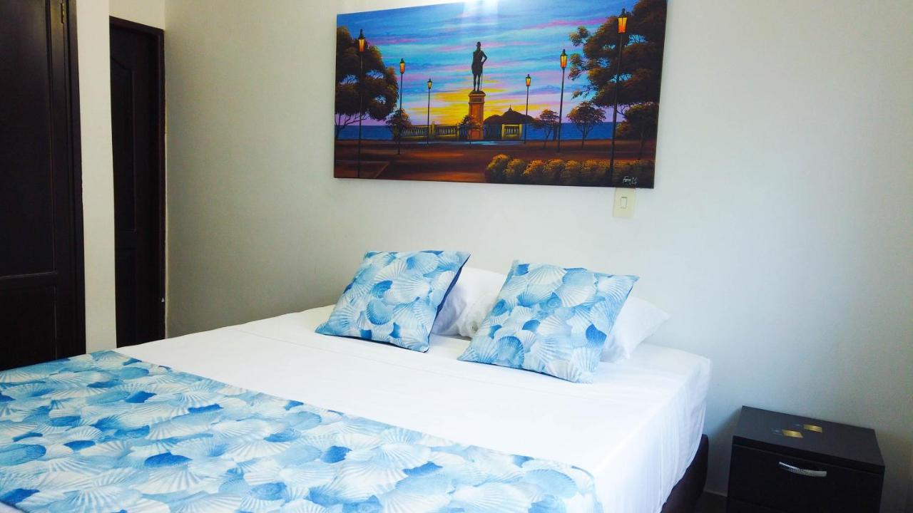 Hotel Parque De Los Novios Inn ซันตามาร์ตา ภายนอก รูปภาพ