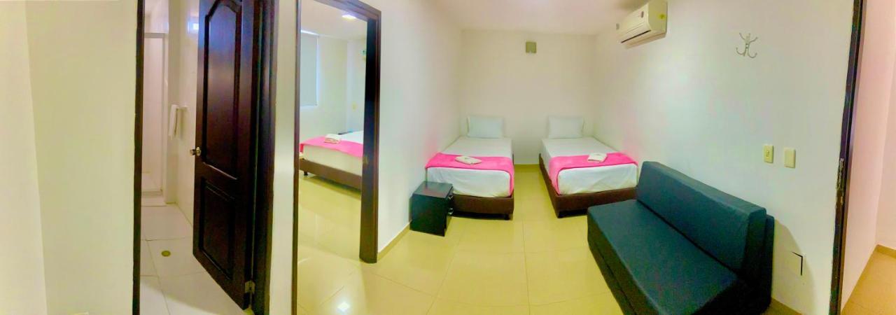 Hotel Parque De Los Novios Inn ซันตามาร์ตา ภายนอก รูปภาพ